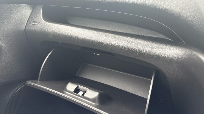 Vauxhall Viva 1.0 [73] SE 5dr Petrol Hatchback